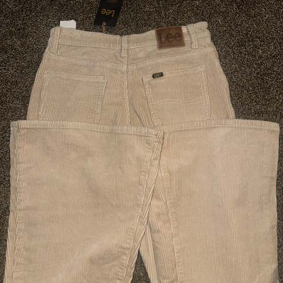 Vintage Lee High Rise Y2K Flare Bell Bottom Corduroy Trousers in Tan - Picture 8 of 8